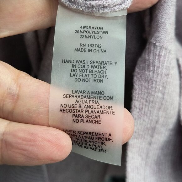 Milano Sweater NWT Women's - Picture 4 of 4